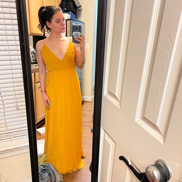 F21 Formal Flowy Maxi Wrap Dress - Picture 3 of 8